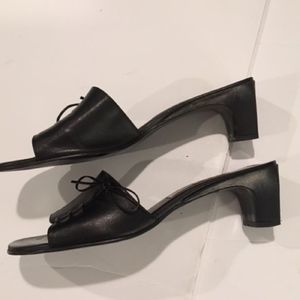 VINTAGE WOMEN’S BLACK LEATHER ÉTIENNE AIGNER HEELS size 9.5